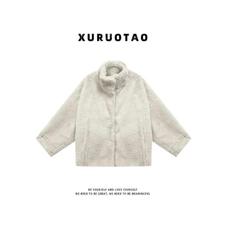 XURUOTAO 【大小姐】秋冬百搭设计师款慵懒感米白色外套 T6131