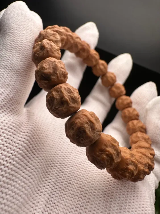 精工雕刻龙蛇之变全品原皮原色1.0左右