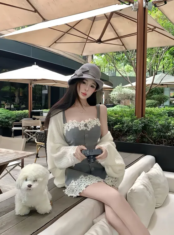 爱丽儿 夏季新款纯欲气质清冷感温婉大方时尚性感法式显瘦连衣裙