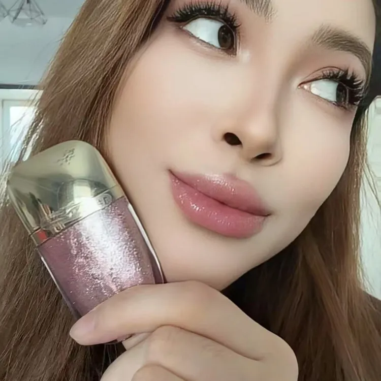 nazim kiz 奈紫密镜面细闪嘟嘟唇蜜【新疆包邮】