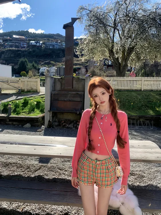 松弛且可爱 秋季新款纯欲风甜美可爱设计感精致复古针织短裤套装