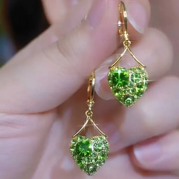 铜合金耳饰 设计感绿色满钻爱心耳环女2025新款爆款轻奢气质百搭