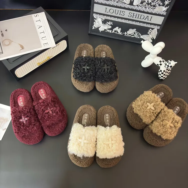 2025韩版网红秋冬季时尚百搭外穿居家厚底防滑毛绒软底毛毛鞋女