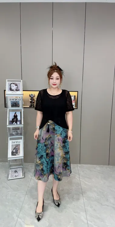 【两件套】碎花印花提花休闲风显瘦气质圆领时尚套装时尚大码女装裙