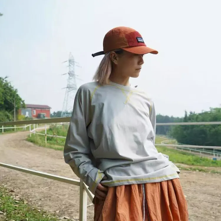 退货补运费 户外运动徒步登山T恤男女情侣长袖打底衫夏秋山系透气