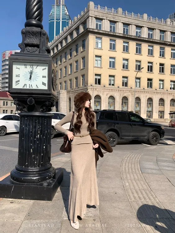 EIA一尧【木质棕调】气质高智姐系上衣+半裙显瘦简约高级感新贵套装