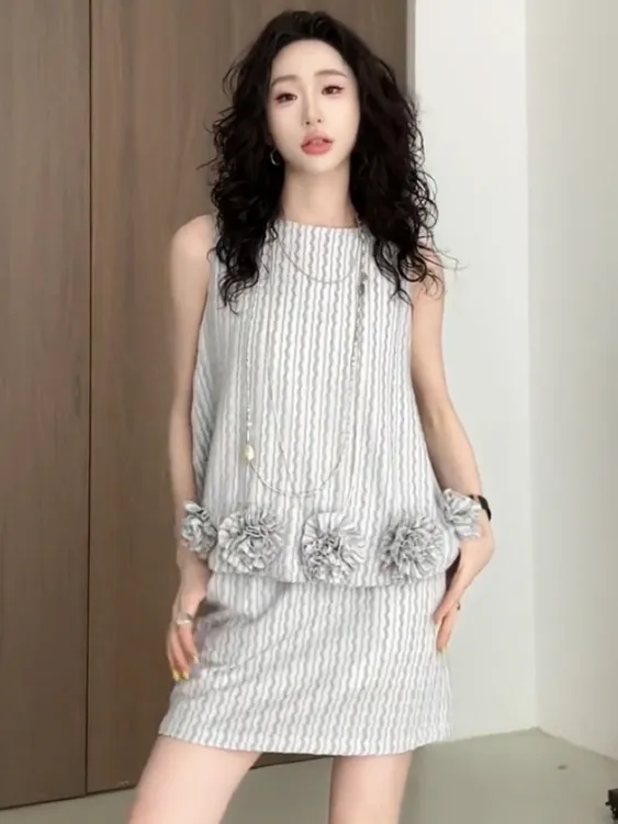 时尚花朵无袖背心+半身裙短裙套装时尚洋气减龄显瘦遮肉两件套女