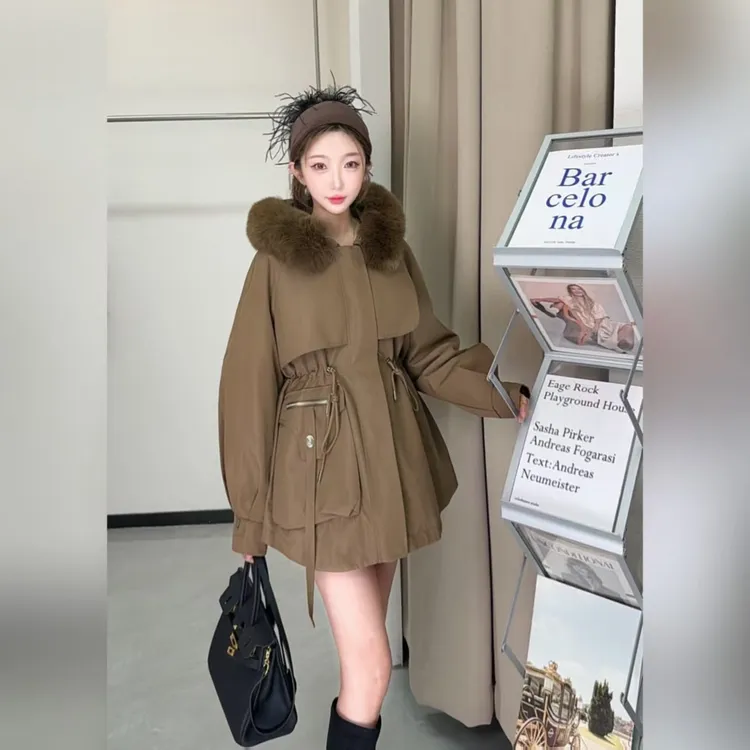 【万人迷】海宁狐狸毛领兔毛内胆真皮草可拆卸一衣多穿派克服T2366