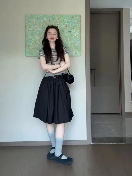 2025夏季新款韩系气质纹针织设计感polo衫短袖t恤高腰半身裙套装