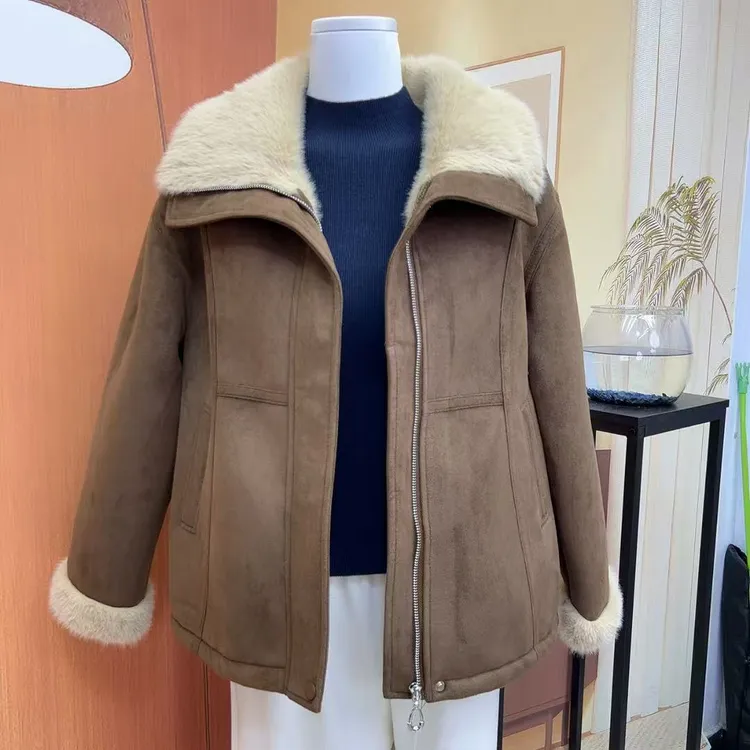 时尚正肩袖法式冬季短外套冬款休闲大衣半开领女加厚加绒