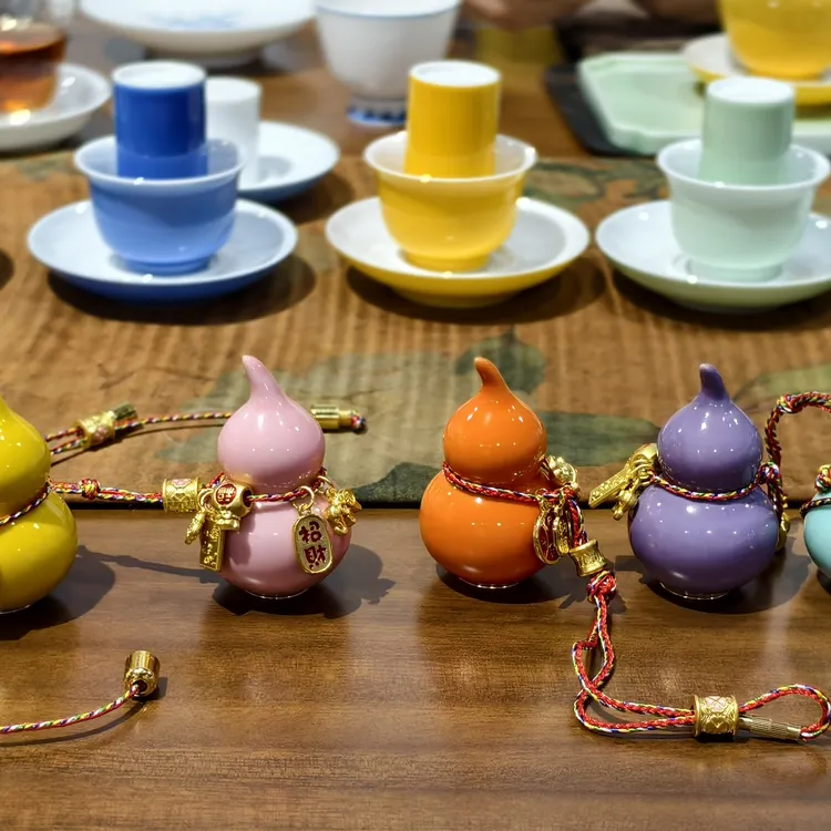 璞素文庭精选陶瓷多彩葫芦精品