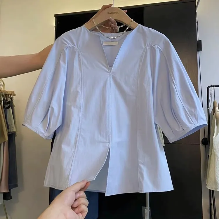 1152夏季新款纯棉法式高级感V领蓝色衬衫女夏气质短袖上衣女士