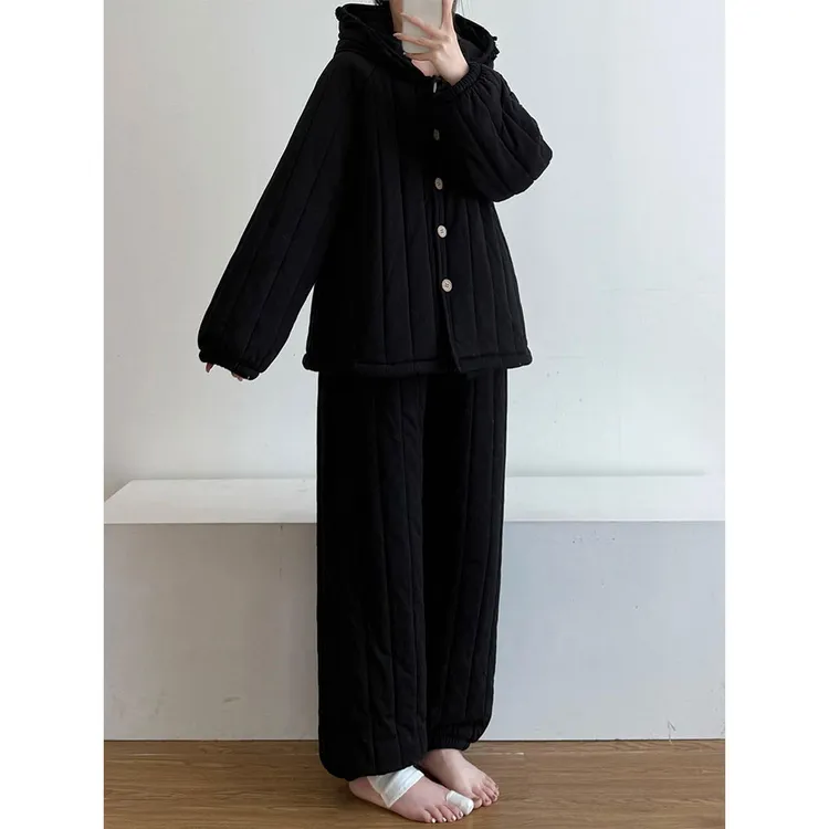 高级感穿搭三层夹棉睡衣女秋加厚黑色连帽棉服外套保暖家居服套装