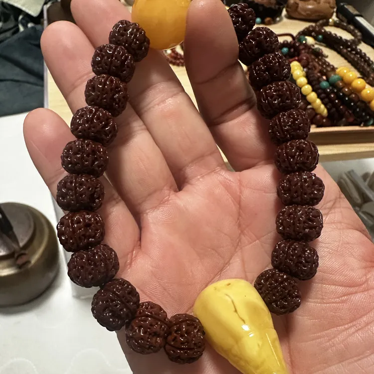 纯铜石英石手链 懂货的来.手串手串