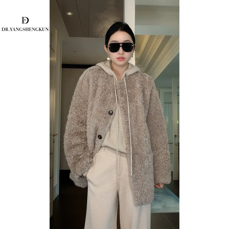 杨圣坤2025秋冬新品欧若拉进口皮毛一体宽松皮草外套女TR25814114