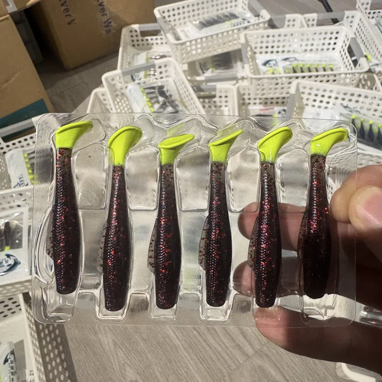 超软浮水T尾加腥材质路亚软饵适用于鳜鱼鲈鱼黑坑野钓