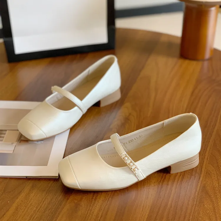 2025年新款秋季单鞋小香风法式方头一字带舒适玛丽珍鞋