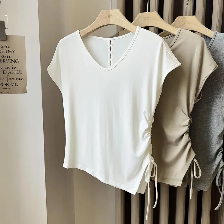 2025夏季新款辣妹不规则侧边抽褶收腰V领T桖时尚百搭显瘦上衣