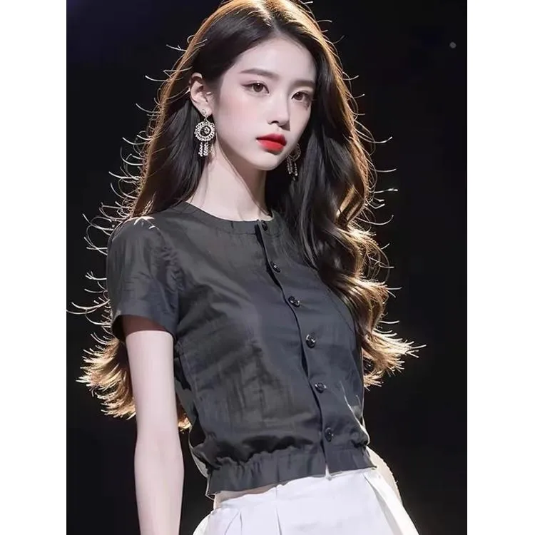 今年流行衬衫女夏季轻奢感别致漂亮法式独特黑色短袖上衣