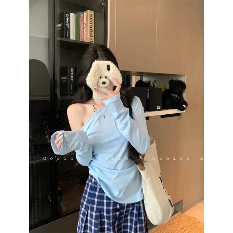 薄款斜领露肩防晒长袖恤女秋季新款设计感褶皱收腰显瘦打底上衣