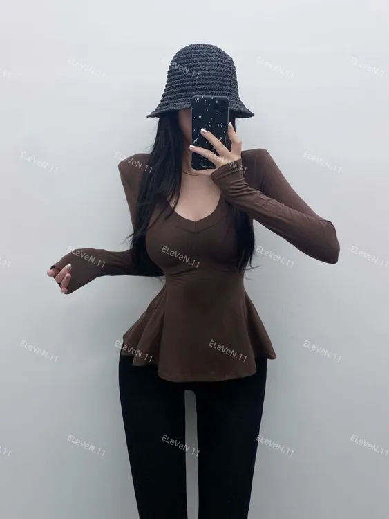 基础款的神!版型巨显瘦~掐腰V领设计感正肩长袖T恤女内搭打底衫