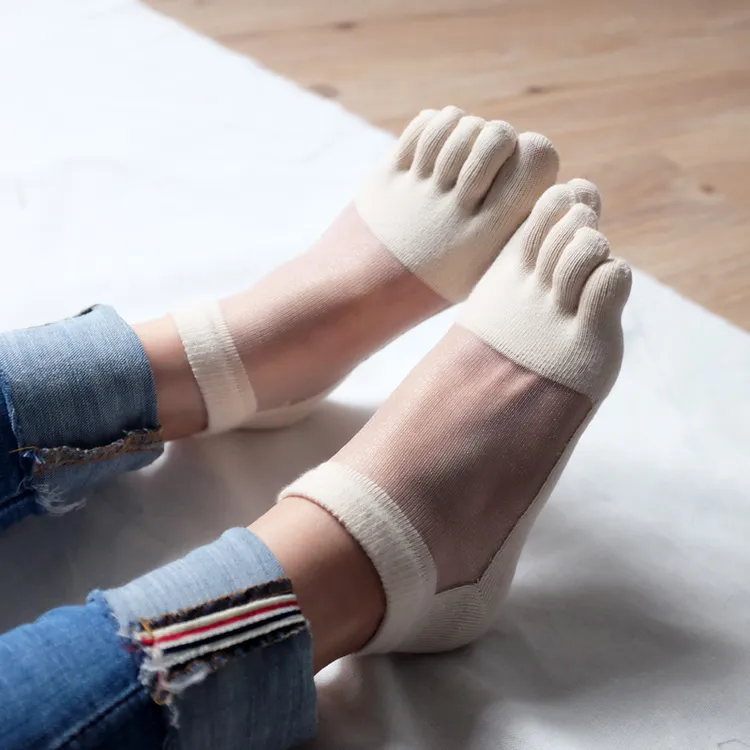 脚背玻璃丝薄款超薄夏季五指袜女无缝吸汗防臭脚趾短筒分趾袜女款