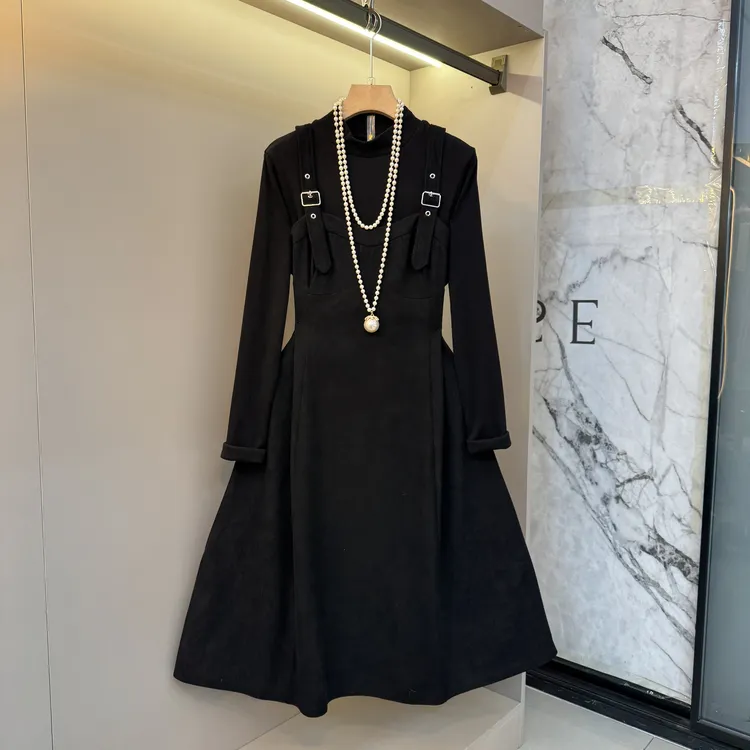 2025早秋新款休闲收腰胖mm减龄长款时尚内搭+背带裙两件套5978