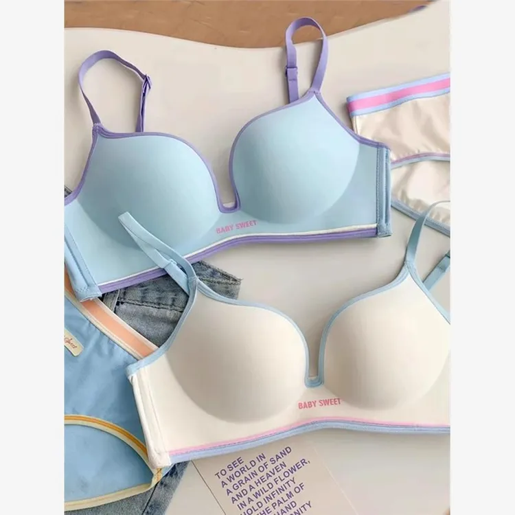 维多利亚无痕内衣少女聚拢小胸无钢圈舒适女生收副乳文胸显大日系