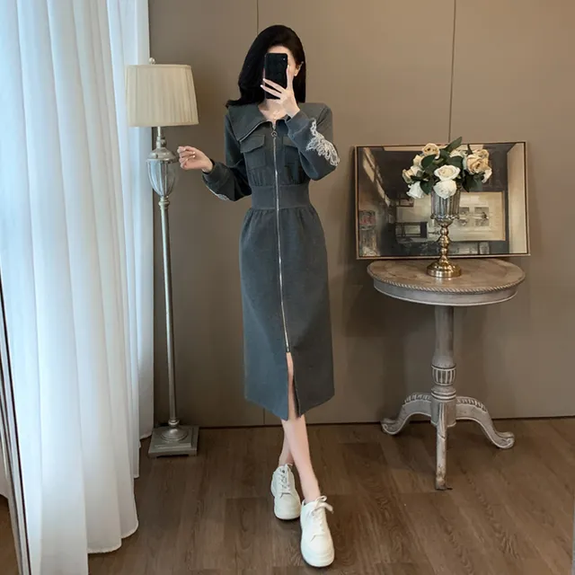 2025新款高级感灰色休闲长款卫衣裙收腰气质休闲连衣裙子女春秋季