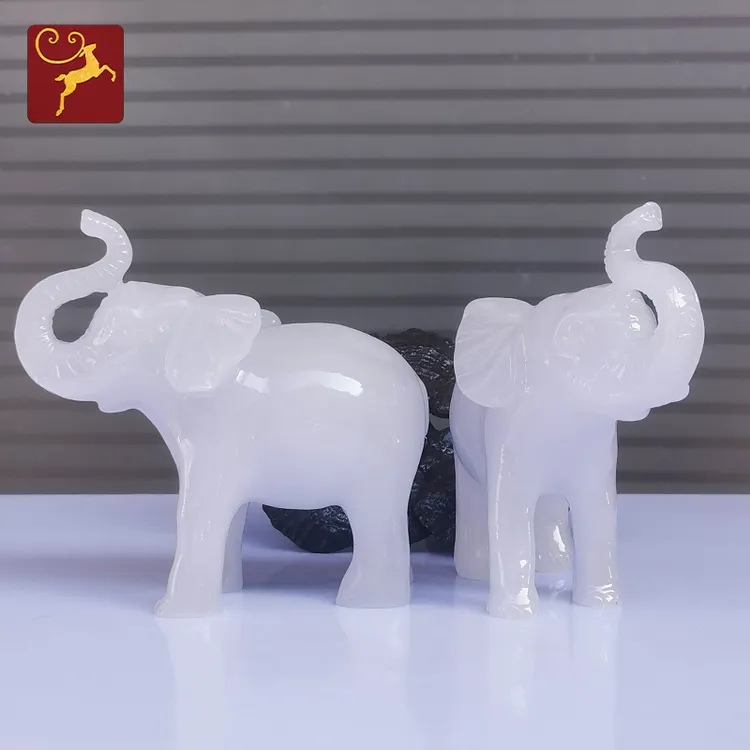 白玉色大象风水摆件招财翘鼻象一对吸水客厅装饰品工艺品可爱小象