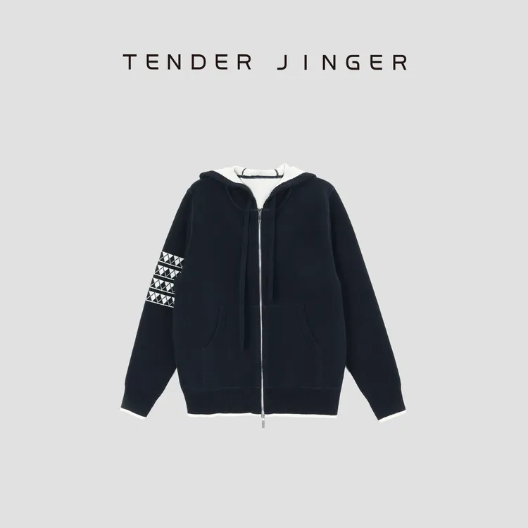 Tender Jinger后背小狗拉链连帽开衫针织外套T53DWF41202