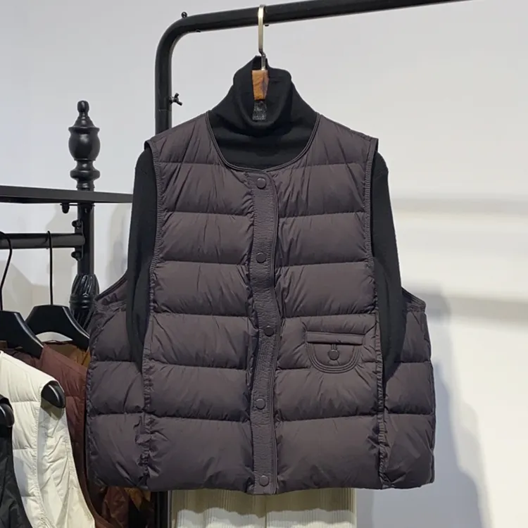 2025新款羽绒马甲女外穿无领设计感小个子秋冬圆领马夹背心坎肩潮