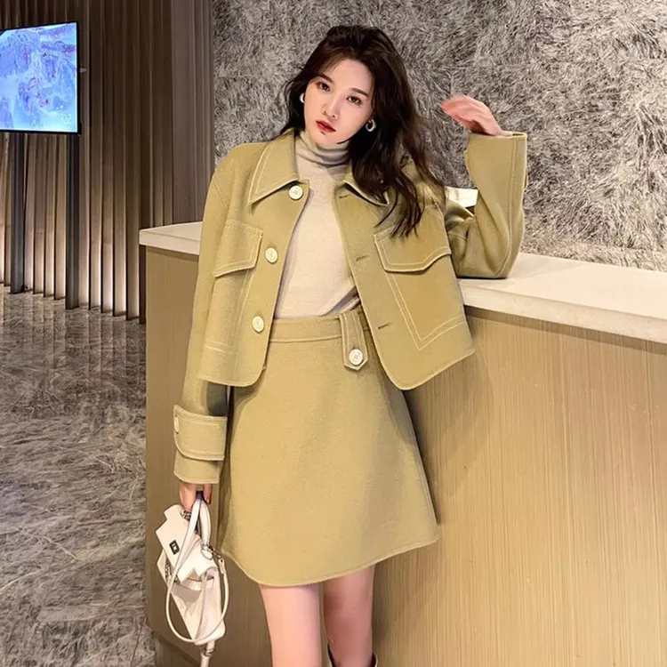 大码女装2025春季新款胖妹妹mm显瘦遮肉套装设计感时髦炸街两件套