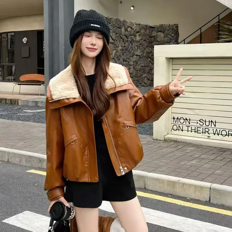 短款大翻领加绒加厚皮衣外套2025秋冬新款羊羔毛拼接复古显瘦棉服