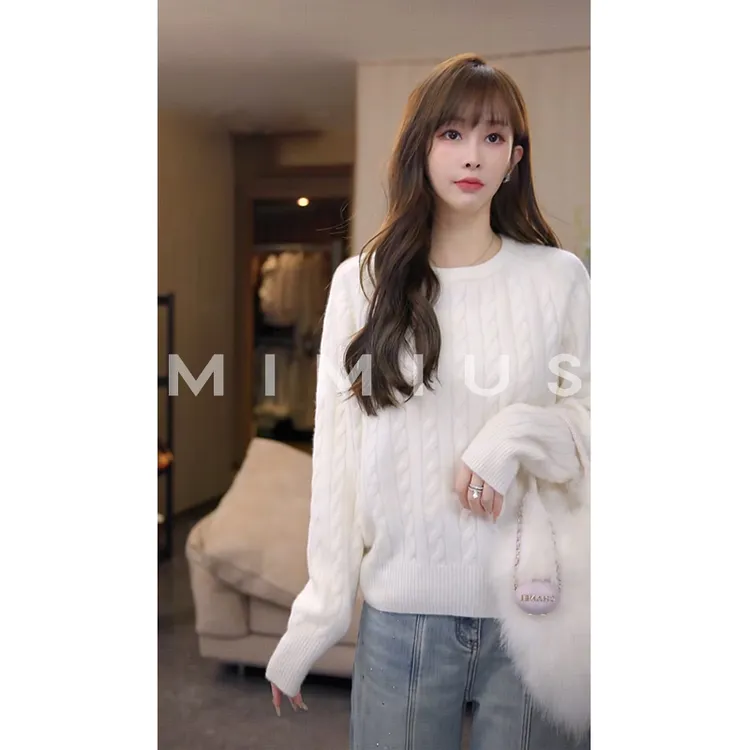 【mimius】P 全羊毛绞花圆领小刺绣长袖毛衣 WG10127