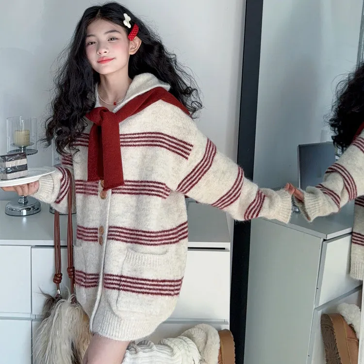 女童连帽韩系披肩毛衣2025秋冬新款中大童女孩子时髦开衫休闲上衣