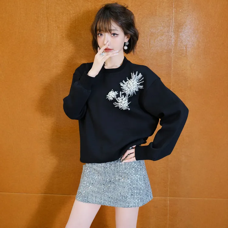 MIUCO亮片钉珠小个子圆领黑色长袖卫衣无帽休闲百搭上衣女