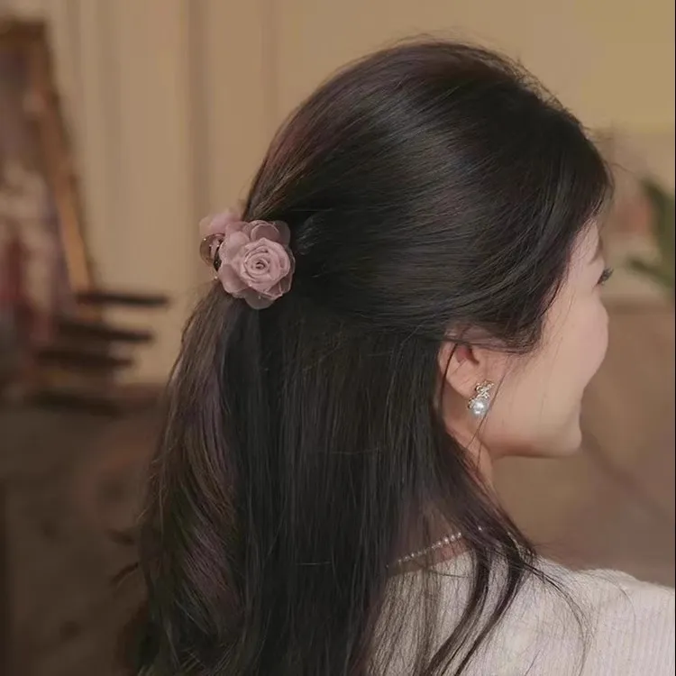 玫瑰之恋发夹女网红新款甜美风花朵抓夹优雅气质鲨鱼夹高级感头饰