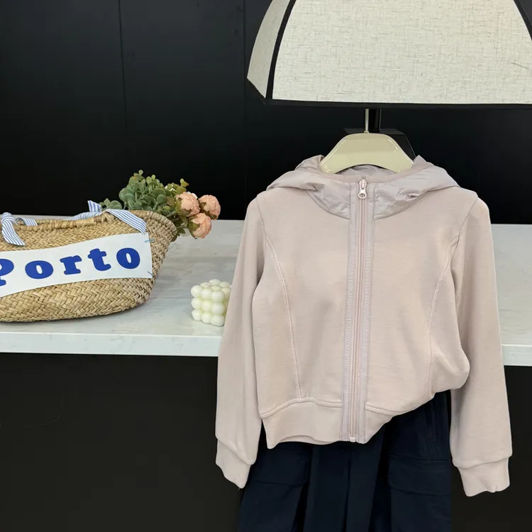 【现货】leomama女童黑灰色连帽百搭卫衣休闲外套大童秋季时尚上衣