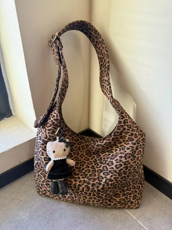 豹纹包包女大容量2025新款秋冬复古休闲单肩斜挎包爆款通勤托特包