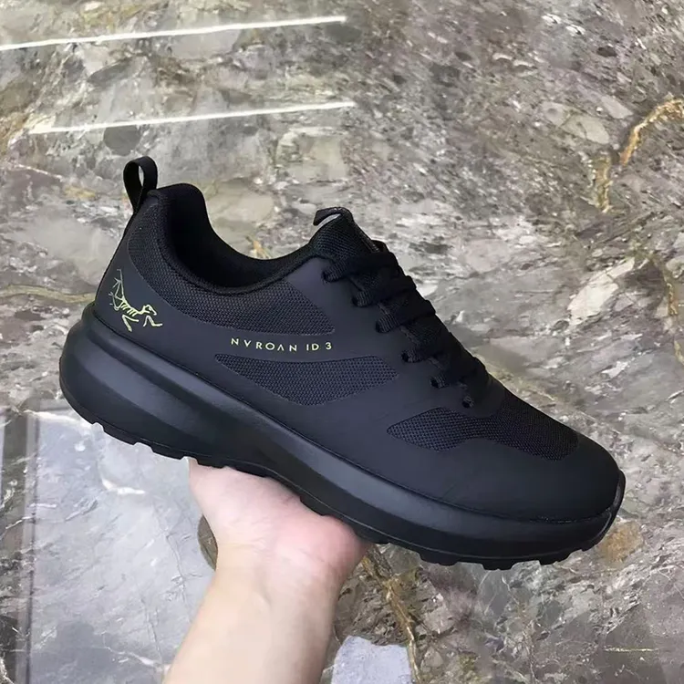 【香港QXWB&Shoes官方正品】男运动鞋百搭舒适黑色透气网面跑步鞋
