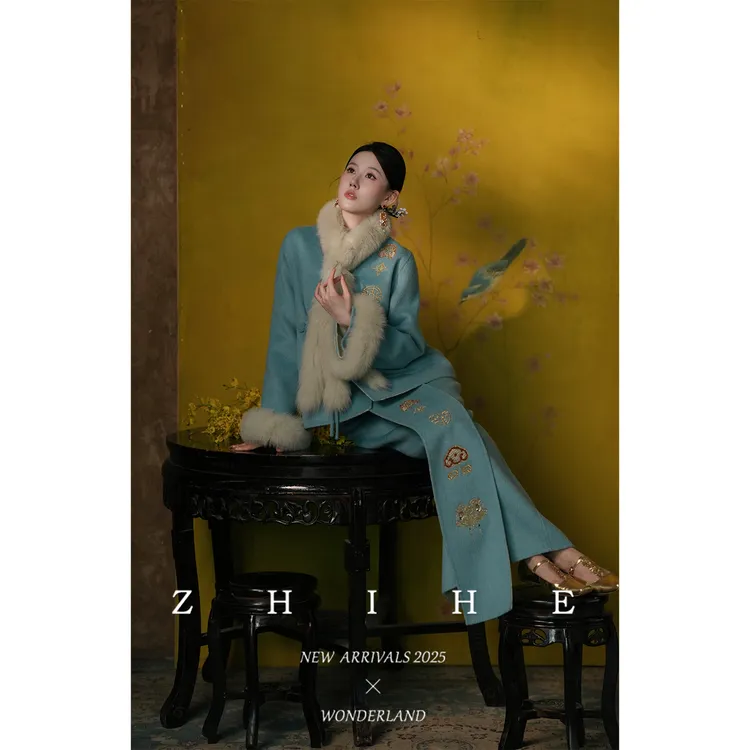 无艳一禾【东方瓷】手工坊-100羊毛双面呢刺绣大衣+狐狸毛毛领+半裙