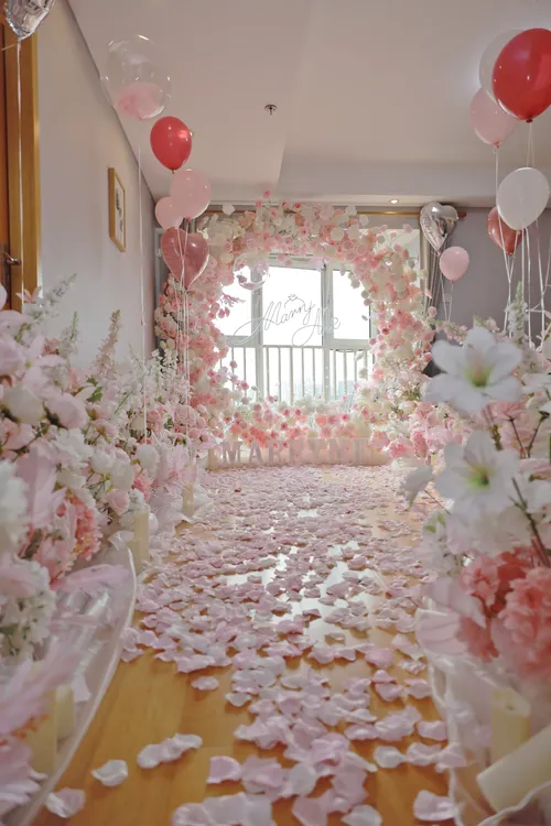 浪漫粉色求婚布置