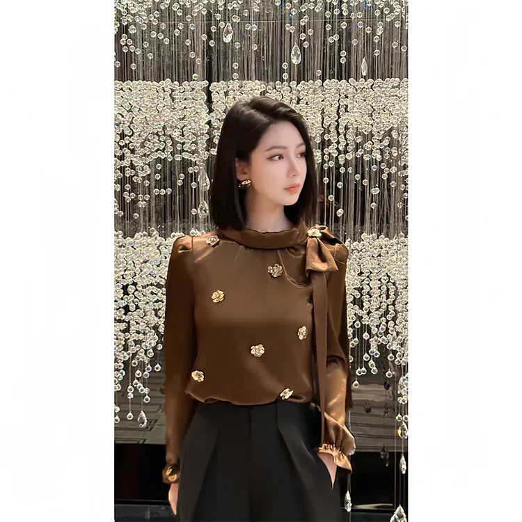 格娜秋季新款时尚法式钉花气质通勤洋气长袖衬衫飘带高级感女上衣