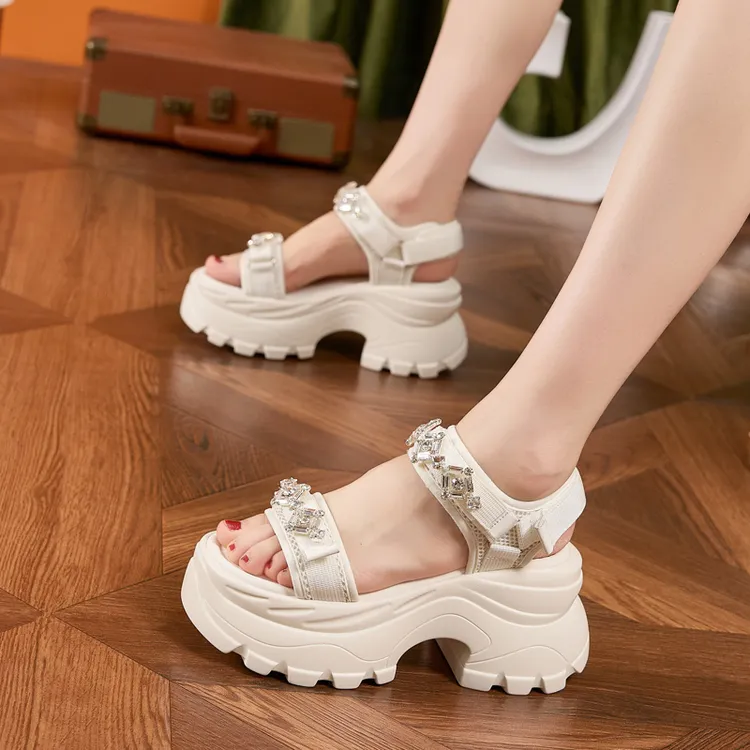 厚底凉鞋女坡跟露趾2025夏季新款时尚外穿一字带水钻百搭增高女鞋
