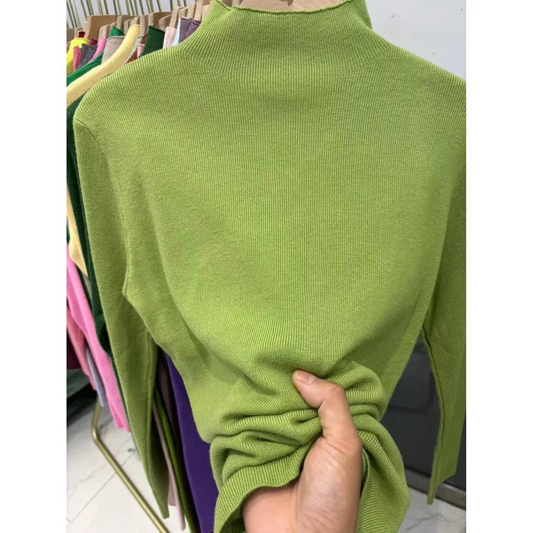 牛油果绿色秋冬半高领针织打底衫女内搭长袖爆款紧身毛衣新款上衣