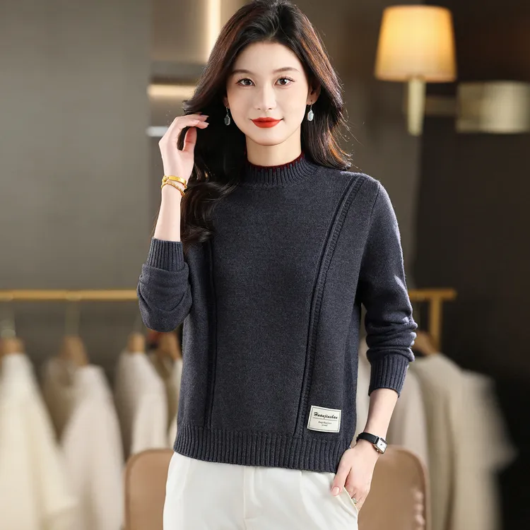 半高领毛衣女士秋冬2025新款灰色内搭上衣宽松大码短款针织打底衫
