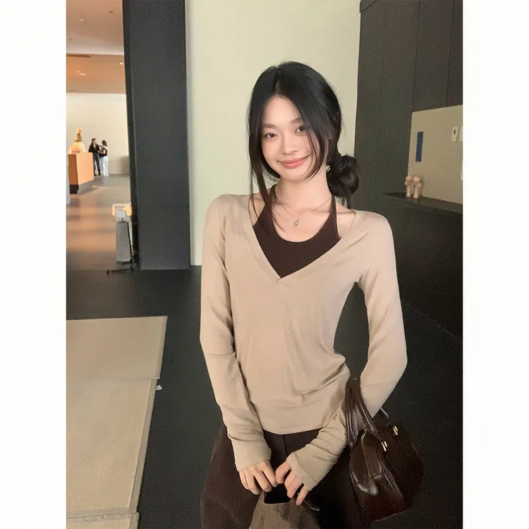 春秋新款修身显瘦长袖t恤女美式辣妹短款吊带v领假两件上衣服