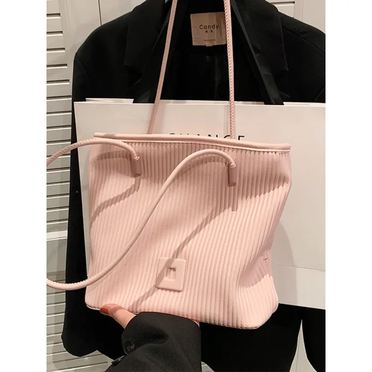 小众设计包包2024新款感托特包女大容量夏季单肩包百搭通勤包