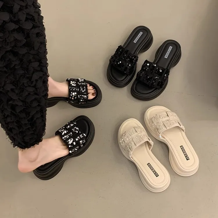 网红高级感黑色拖鞋女夏2025新款外穿厚底一字拖休闲爆款凉拖增高
